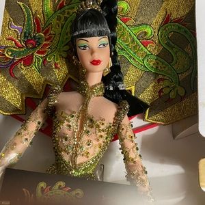 Bob Mackie -fantasy-godess-of-asia 1998